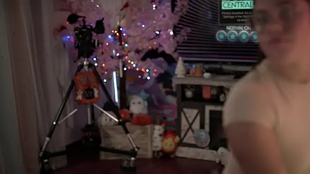 Snapshot of Nikki_Torres chatting on October 16, 2:42 am Nikki Torres online show from October 16, 2:42 am