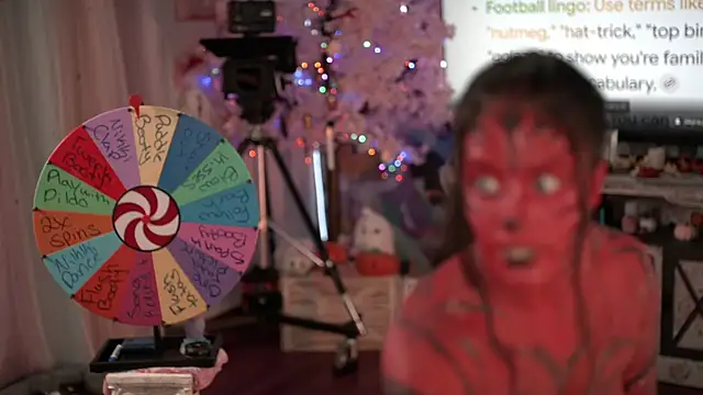 Snapshot of Nikki_Torres chatting on November 16, 5:45 am Nikki Torres online show from November 16, 5:45 am