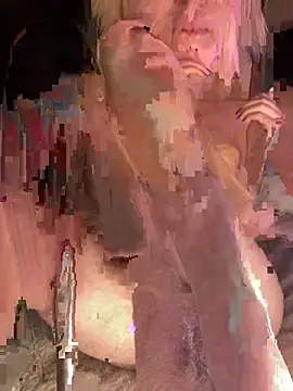 Snapshot of Remiliya chatting on March 9, 6:21 pm Remiliya online show from March 9, 6:21 pm