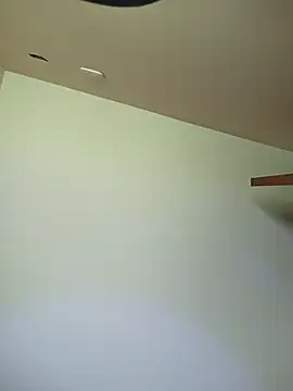 Snapshot of Latin_summer chatting on February 16, 1:25 am Latin summer online show from February 16, 1:25 am