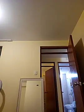 Snapshot of Latin_summer chatting on September 22, 6:25 pm Latin summer online show from September 22, 6:25 pm