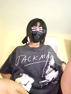 Snapshot of Latin_summer chatting on October 11, 10:33 pm Latin summer online show from October 11, 10:33 pm