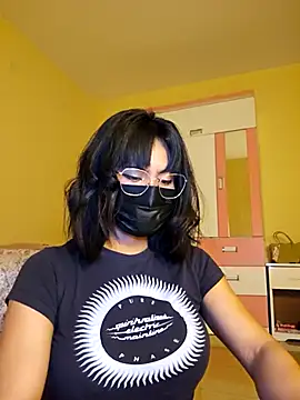 Snapshot of Latin_summer chatting on December 1, 2:56 am Latin summer online show from December 1, 2:56 am