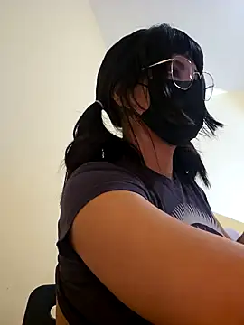 Latin summer online show from March 26, 4:00 am