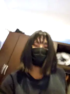 Snapshot of Latin_summer chatting on November 13, 8:35 pm Latin summer online show from November 13, 8:35 pm