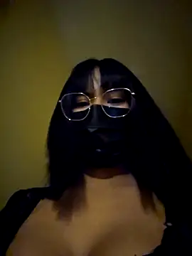 Snapshot of Latin_summer chatting on September 24, 3:02 am Latin summer online show from September 24, 3:02 am