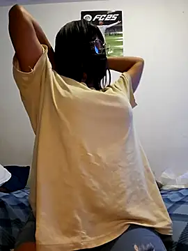 Snapshot of Latin_summer chatting on November 10, 4:28 am Latin summer online show from November 10, 4:28 am