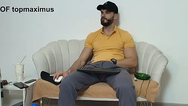 MauroTwin online show from November 20, 6:19 pm