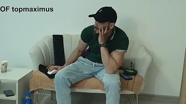 MauroTwin online show from November 19, 5:46 pm