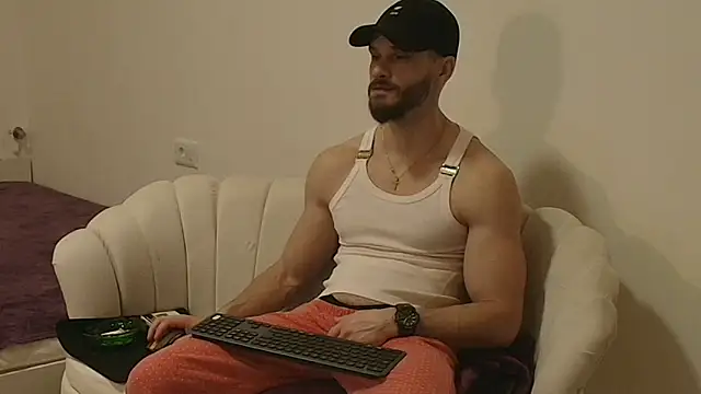 MauroTwin online show from February 15, 6:07 pm