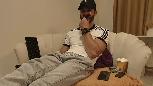 MauroTwin online show from May 16, 6:51 pm