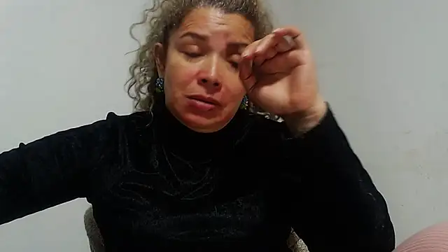 dalilasquirt1 online show from October 31, 2:08 am