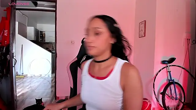 Snapshot of adrena_10 chatting on May 20, 5:43 pm adrena 10 online show from May 20, 5:43 pm