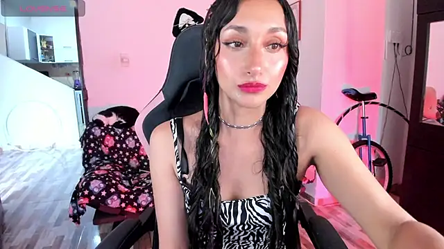 Snapshot of adrena_10 chatting on March 13, 12:32 pm adrena 10 online show from March 13, 12:32 pm