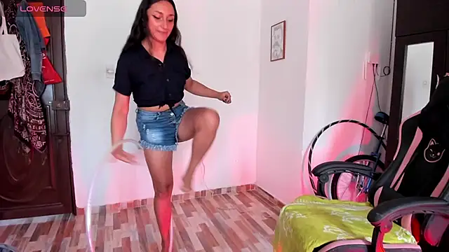 Snapshot of adrena_10 chatting on April 16, 5:47 pm adrena 10 online show from April 16, 5:47 pm