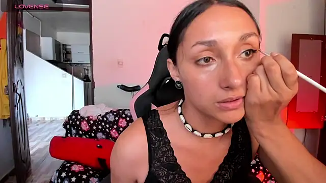 Snapshot of adrena_10 chatting on February 18, 7:54 pm adrena 10 online show from February 18, 7:54 pm