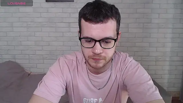 Alexxx horny online show from May 8, 7:56 am