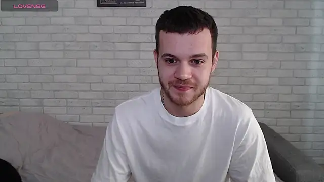 Alexxx horny online show from March 21, 7:53 am