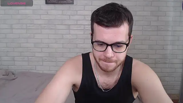 Alexxx horny online show from May 10, 7:01 am
