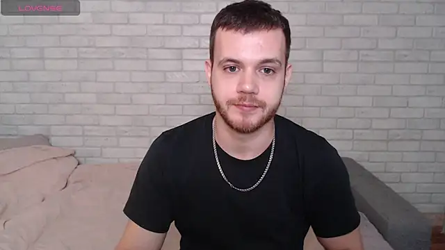 Alexxx horny online show from April 7, 10:17 am
