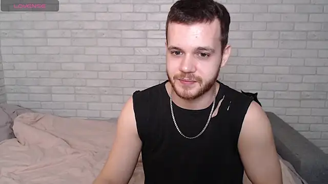 Alexxx horny online show from April 12, 4:32 pm