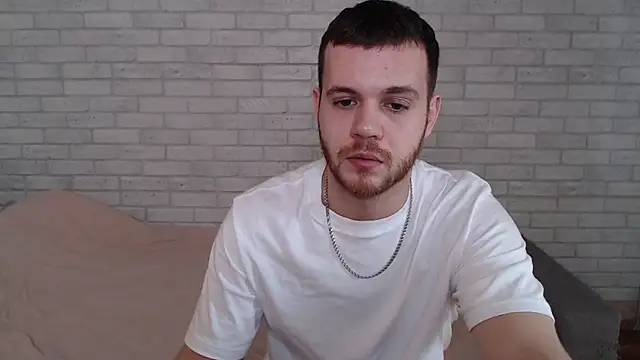 Alexxx horny online show from April 8, 9:44 am