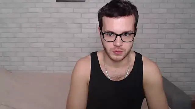 Alexxx horny online show from October 21, 7:19 am