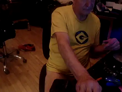 hollywood808 online show from October 15, 1:15 am