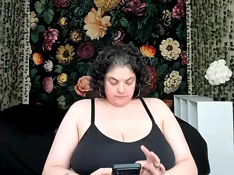 Snapshot of Exotic-Melons chatting on June 25, 9:31 pm Exotic-Melons online show from June 25, 9:31 pm