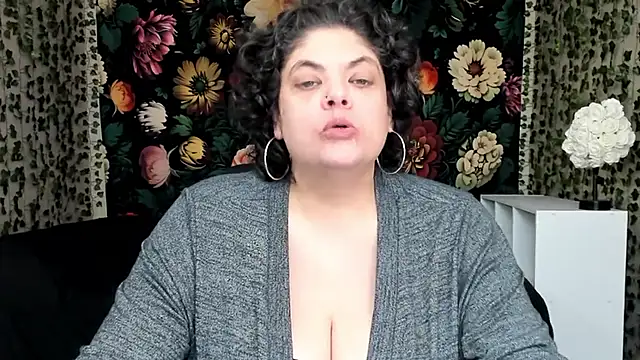 Exotic-Melons online show from February 9, 8:07 pm