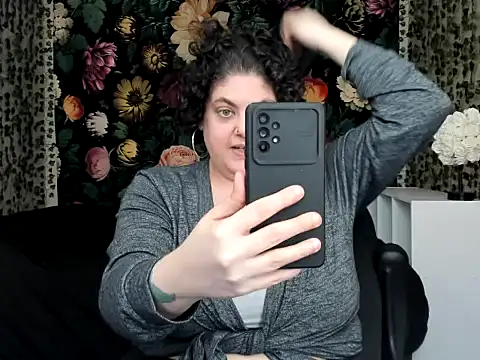 Exotic-Melons online show from December 21, 8:31 pm