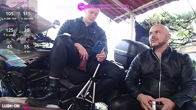 simon and david online show from November 5, 10:13 pm