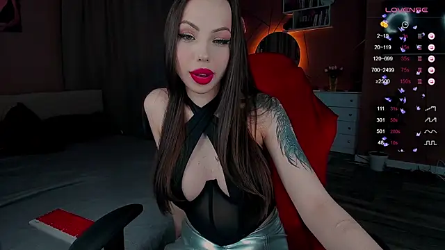 juli jam online show from March 14, 7:44 pm