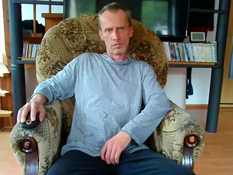 Snapshot of xxBareBabyxx chatting on October 6, 9:54 am xxBareBabyxx online show from October 6, 9:54 am