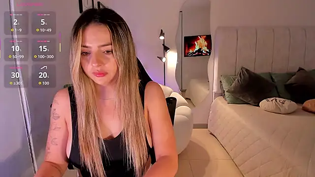 AmyWood online show from April 7, 12:12 am