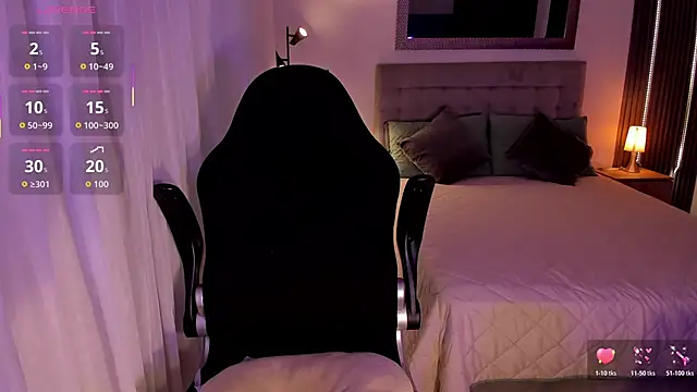 AmyWood online show from October 27, 7:37 pm