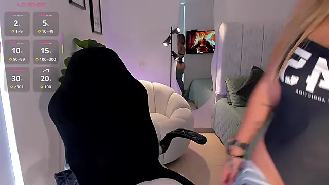 AmyWood online show from March 4, 6:48 pm