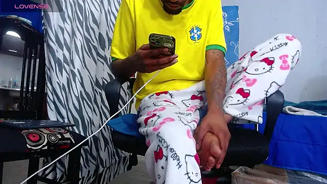 kilian xx online show from April 18, 10:06 am