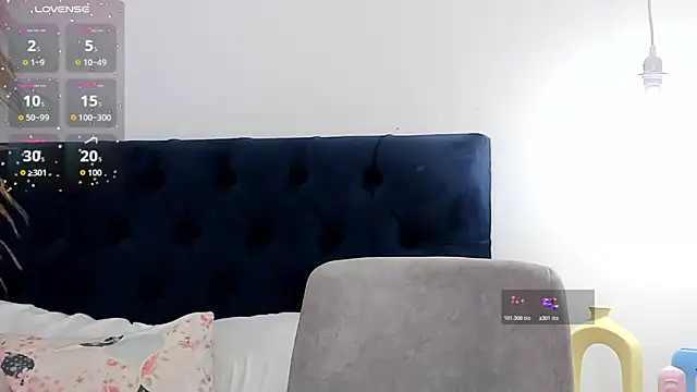 Snapshot of Dulce_andrea__ chatting on April 28, 10:25 pm Dulce andrea online show from April 28, 10:25 pm