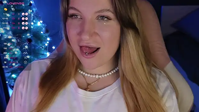 Snapshot of Fairy__Sofia chatting on December 26, 2:27 pm Fairy Sofia online show from December 26, 2:27 pm