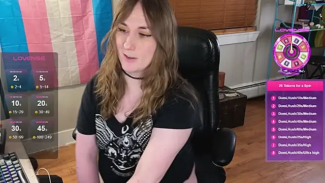 luluvaladon online show from February 20, 4:42 am