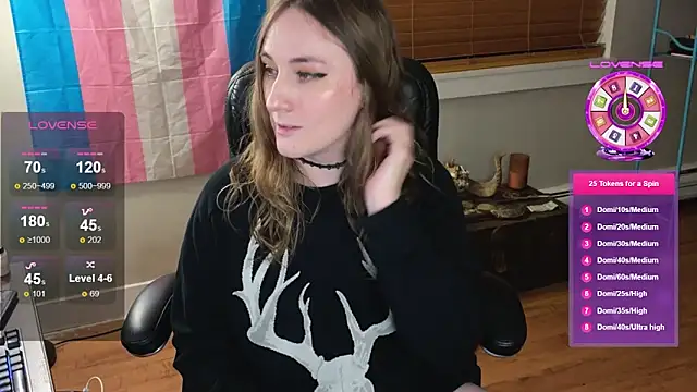 luluvaladon online show from September 18, 4:59 am