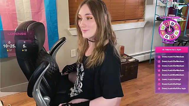 luluvaladon online show from March 23, 2:33 am