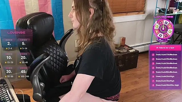 luluvaladon online show from March 25, 4:34 am