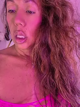 YOURSDEBORA online show from May 22, 6:28 pm