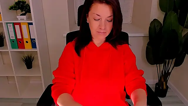 AnaMills online show from November 29, 3:12 pm