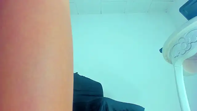 Snapshot of SEXYBABYGIRLTS chatting on January 26, 6:48 pm SEXYBABYGIRLTS online show from January 26, 6:48 pm