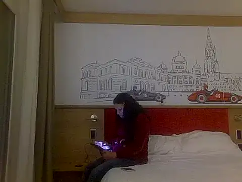 luanadigarda online show from March 18, 6:28 pm