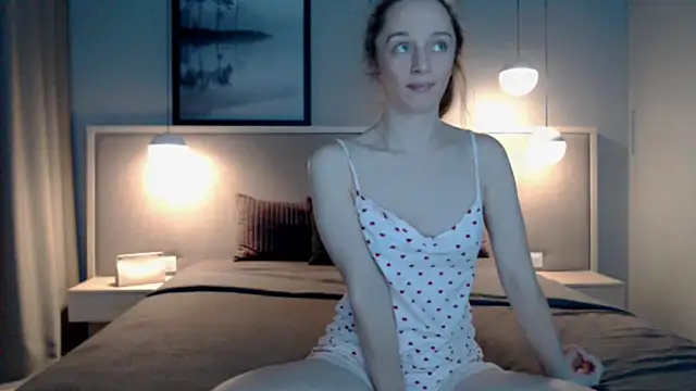 ShySchoolGirl online show from October 21, 8:52 pm