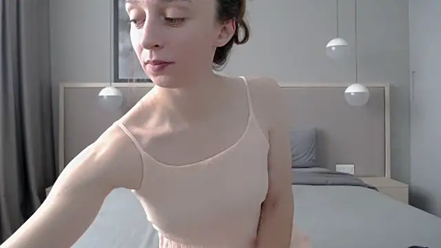 Snapshot of ShySchoolGirl chatting on September 16, 10:16 am ShySchoolGirl online show from September 16, 10:16 am